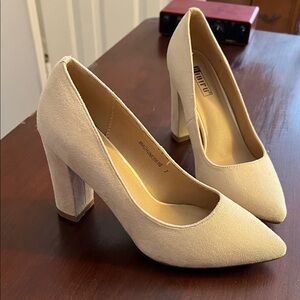 IDIFU Beige Suede Block Heel Pumps